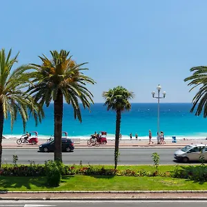Apartment Beautiful By The Sea Front, Nice