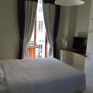 Frühstückspension With A Vue